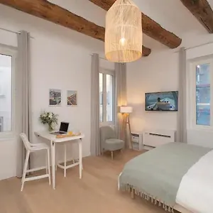 Design Vieux Port Marseilles